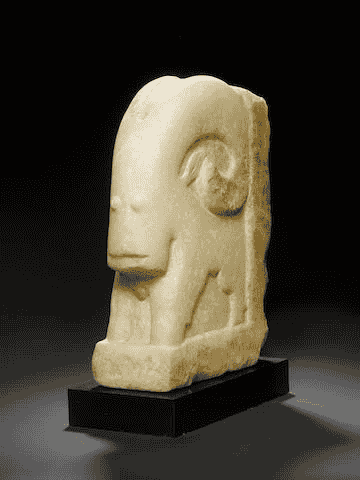 تمثال حيواني
